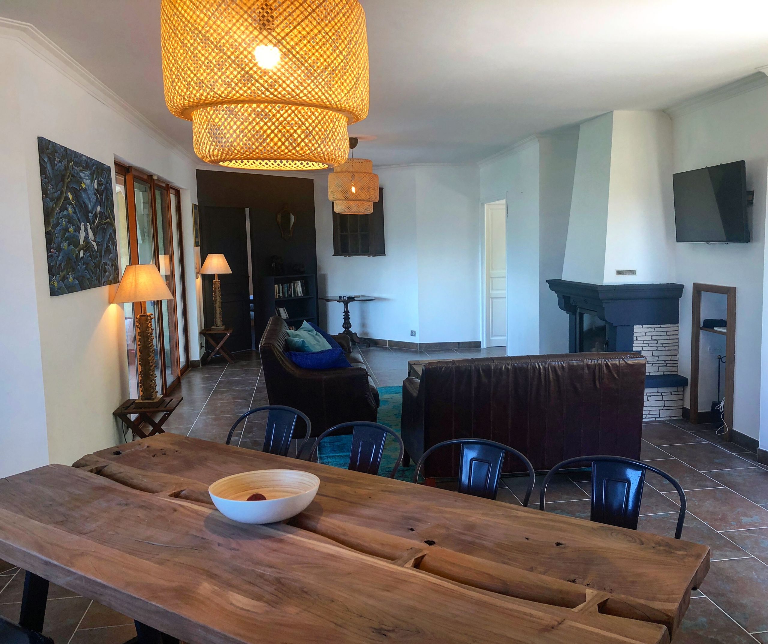 Annecy-Genève-Geneve-Lyon-Bugey-Bugeysud-Ain-France-gites-gite-gîtes-gîte-les gites de sarah et Claude-pet-pet friendly-dog-cat-zen-nature-guest house-vacances-vacance-grand colombier-Le grand colombier-lesgitesdesarahetclaude