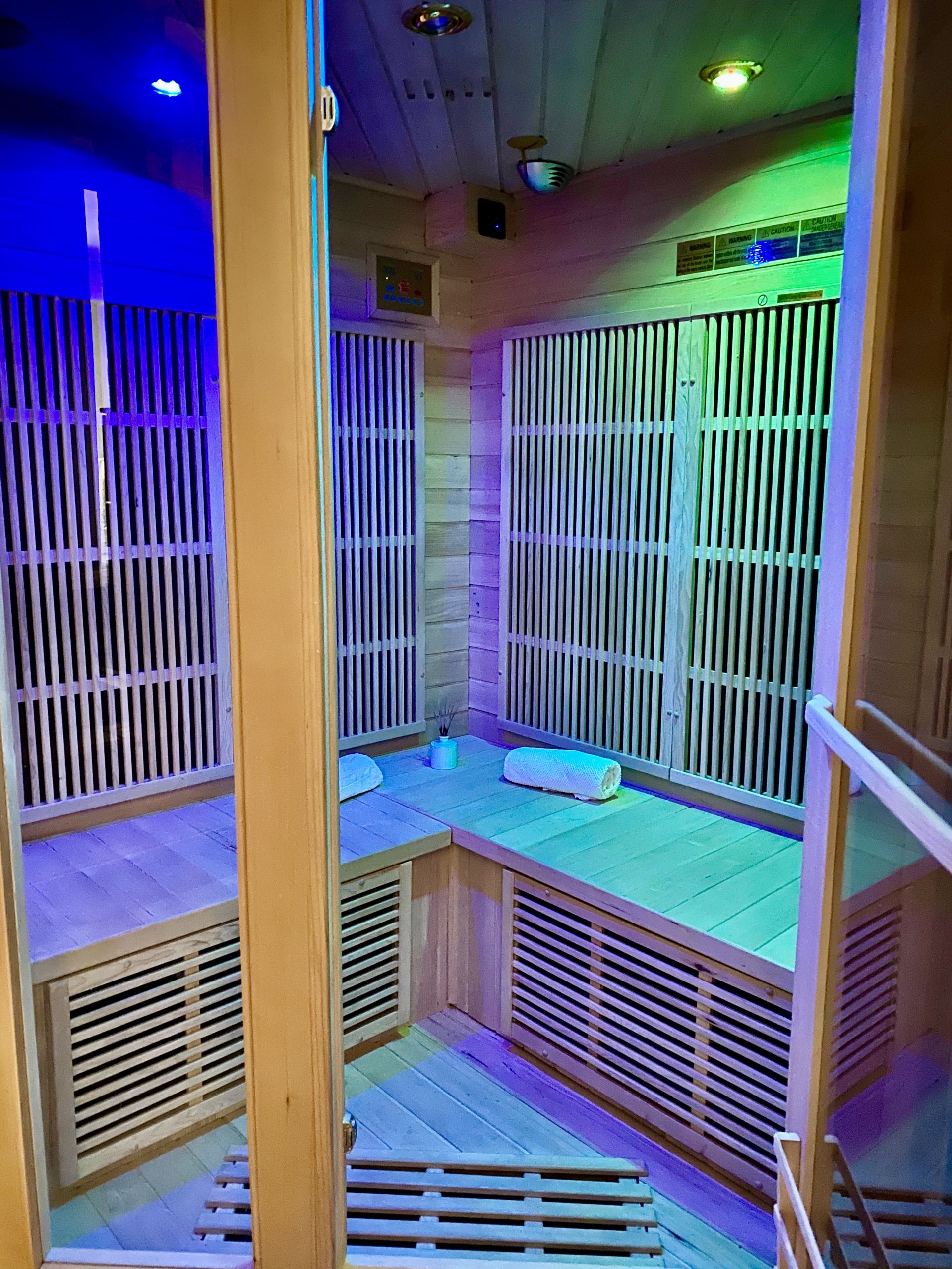 Annecy-Genève-Geneve-Lyon-Bugey-Bugeysud-Ain-France-gites-gite-gîtes-gîte-les gites de sarah et Claude-pet-pet friendly-dog-cat-zen-nature-guest house-vacances-vacance-grand colombier-Le grand colombier