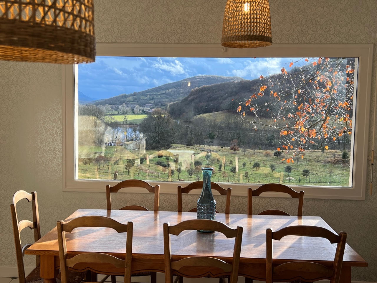 Annecy-Genève-Geneve-Lyon-Bugey-Bugeysud-Ain-France-gites-gite-gîtes-gîte-les gites de sarah et Claude-pet-pet friendly-dog-cat-zen-nature-guest house-vacances-vacance-grand colombier-Le grand colombier-lesgitesdesarahetclaude